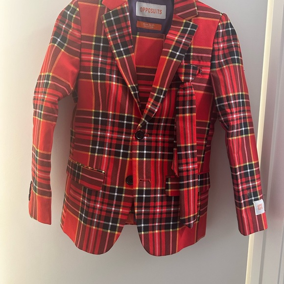 Opposuits  red plaid size 8 boys EUC two small snags shown in picture.worn once! - Picture 3 of 6